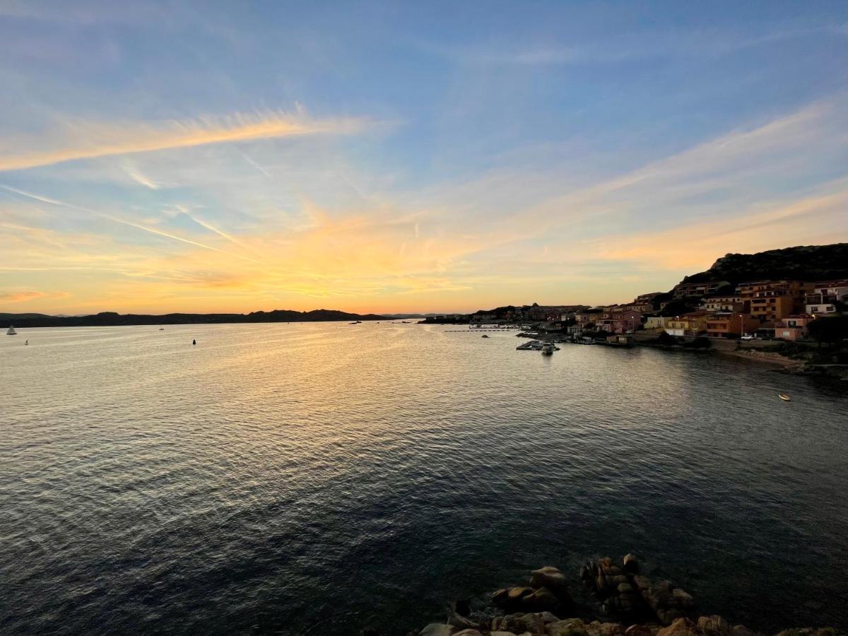 Appartamento Fronte Mare Residence Weber La Maddalena  Zewnętrze zdjęcie